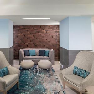 1 Bedroom Junior Suite 1 King City view